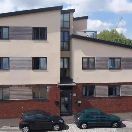 Nariken Apartments, Centre Апартаменты Бристоль