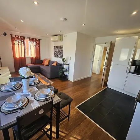 Nariken Apartments, Centre *