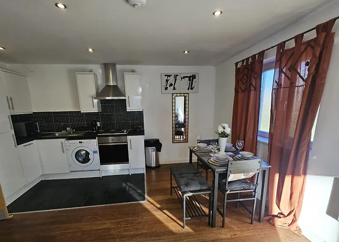 Nariken Apartments, Centre Bristol